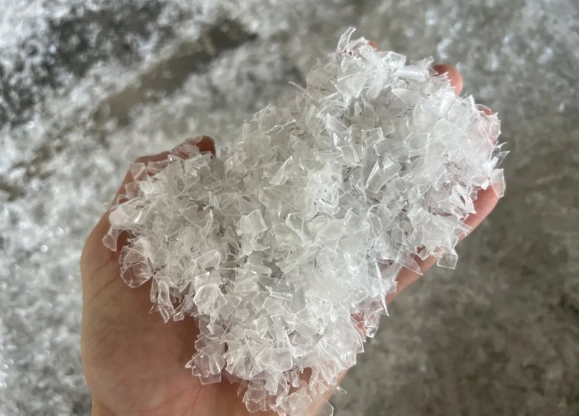 黄片不超标：钱柜QG777AI荧光老化光选机破解黄片困局